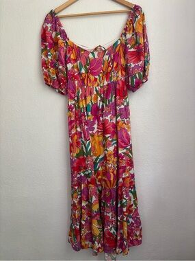 Storia | Floral Puff-Sleeve Midi Dress